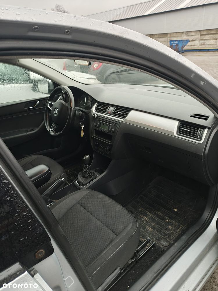 skoda rapid 2013 części  LA7W - 4