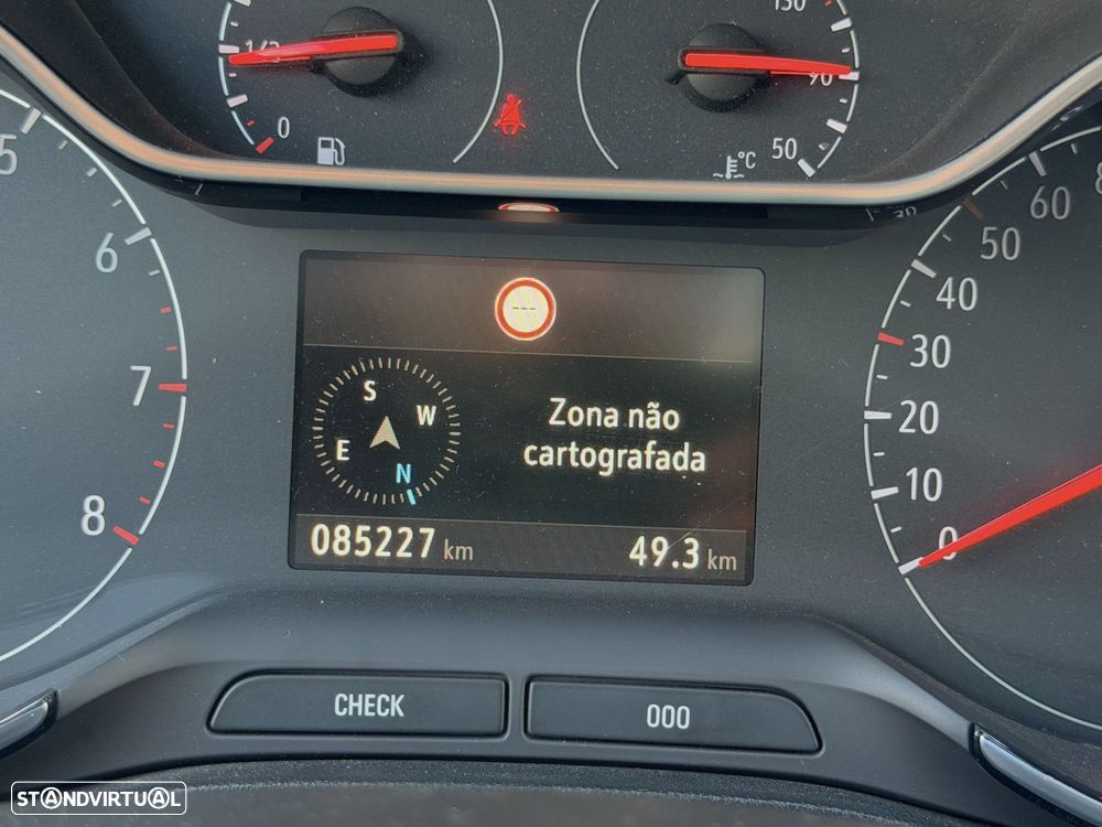 Opel Crossland X 1.2 T Innovation - 27