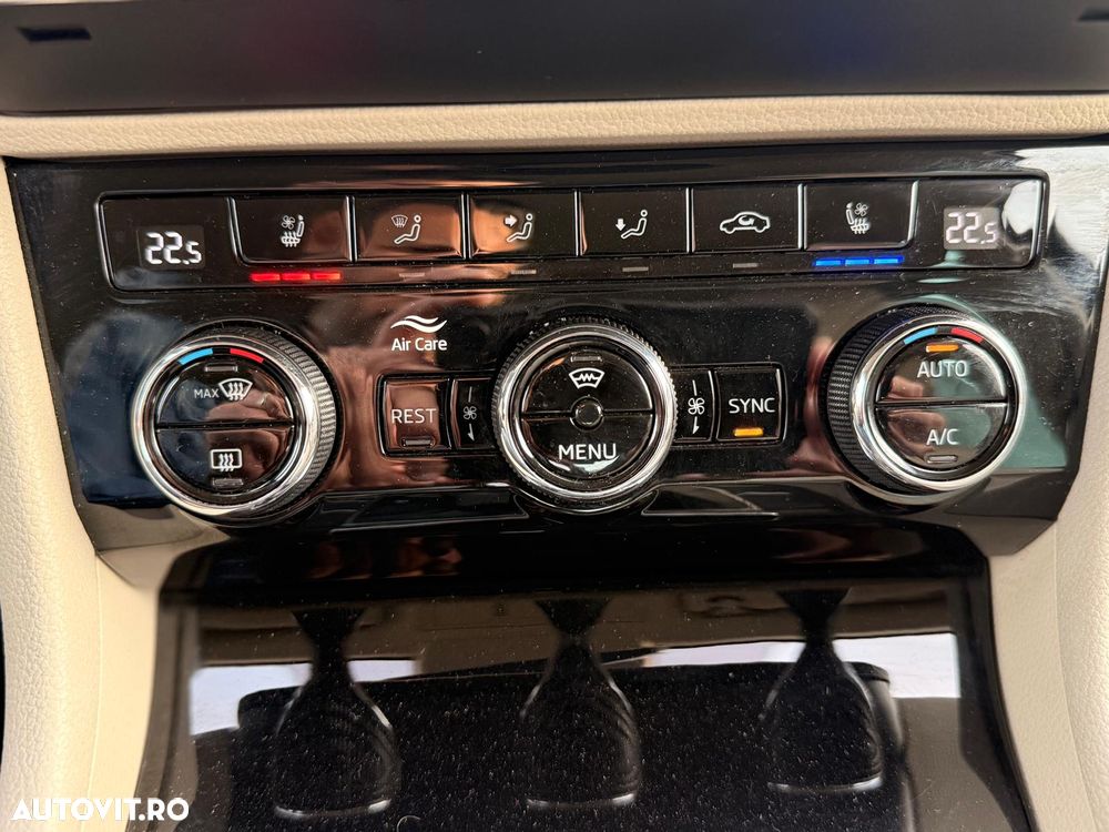 Skoda Superb 2.0 TDI 4x4 DSG Premium Edition - 15