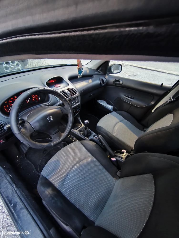 Peugeot 206 SW - 7