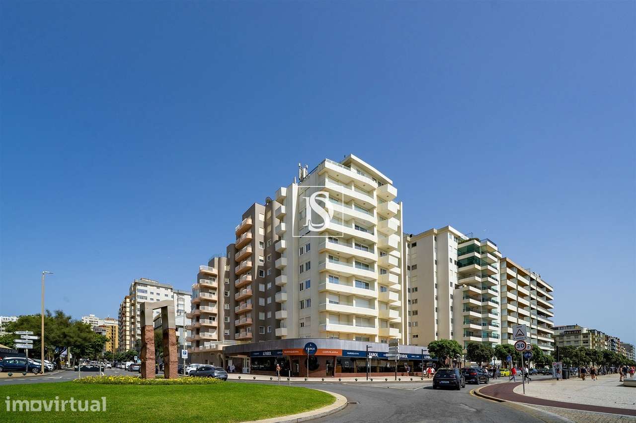 Póvoa de Varzim | Propriedade de Exceção na Primeira Linha de Mar - Grande imagem: 2/31