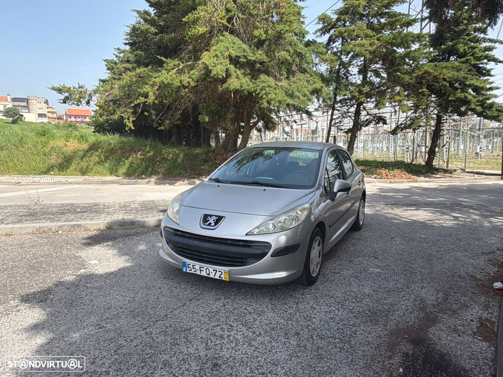 Peugeot 207 1.4 HDi Urban - 1