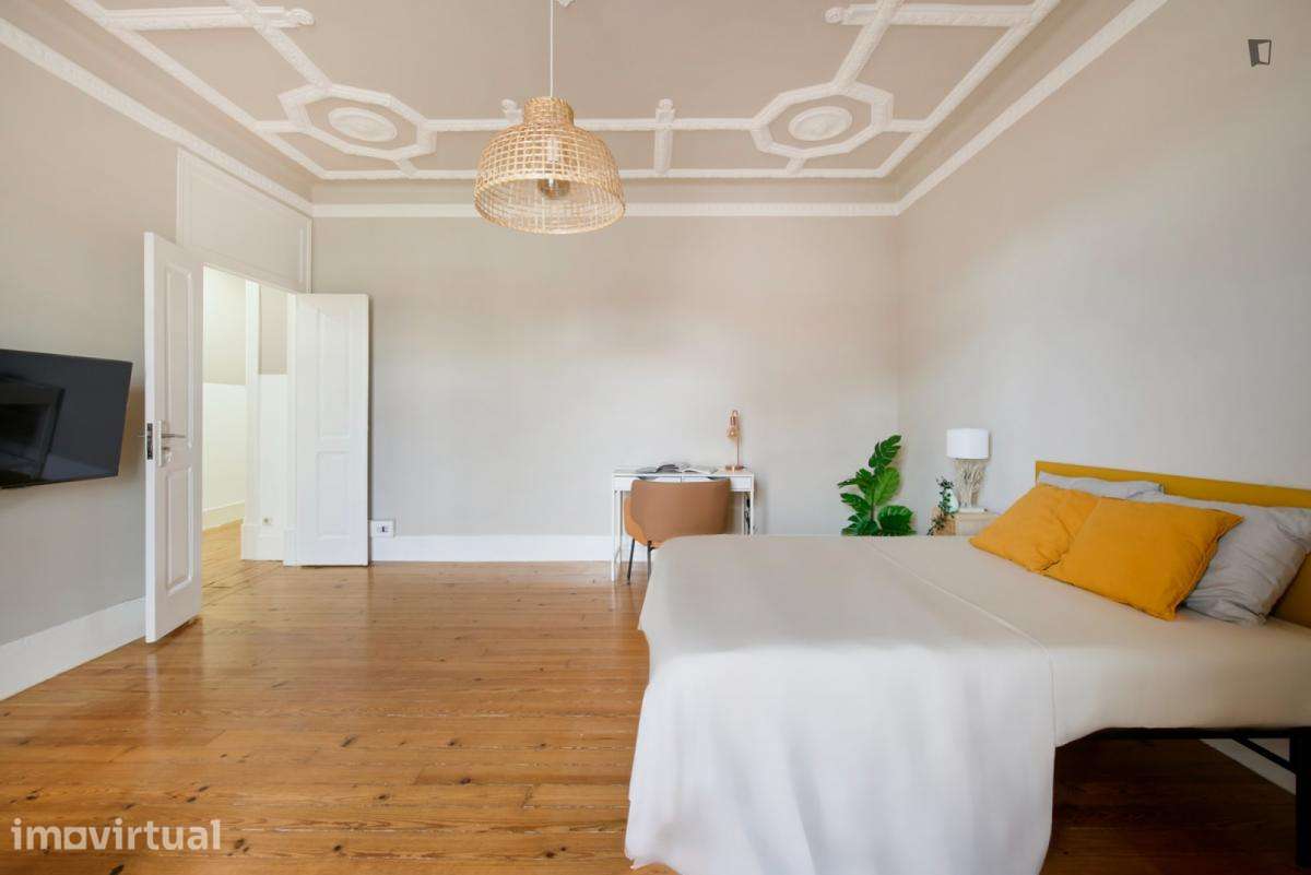 Quarto - localizado em Marquês de Pombal Lisbon - Grande imagem: 5/18