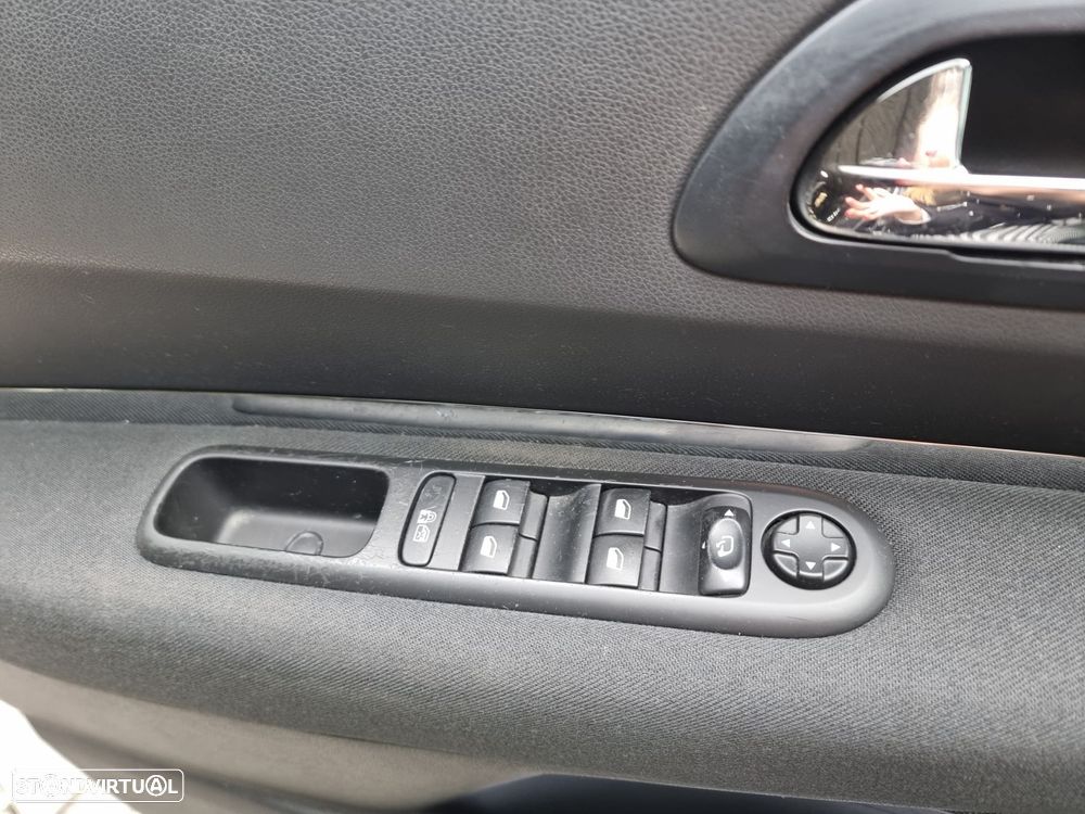 Peugeot 3008 1.6 HDi Style - 17