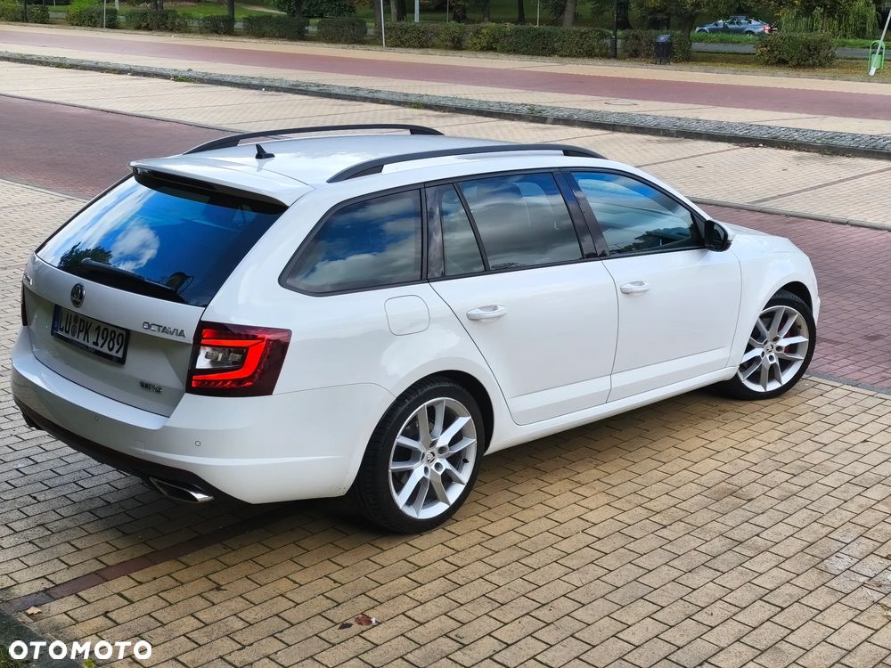 Skoda Octavia 2.0 TDI DSG RS - 5