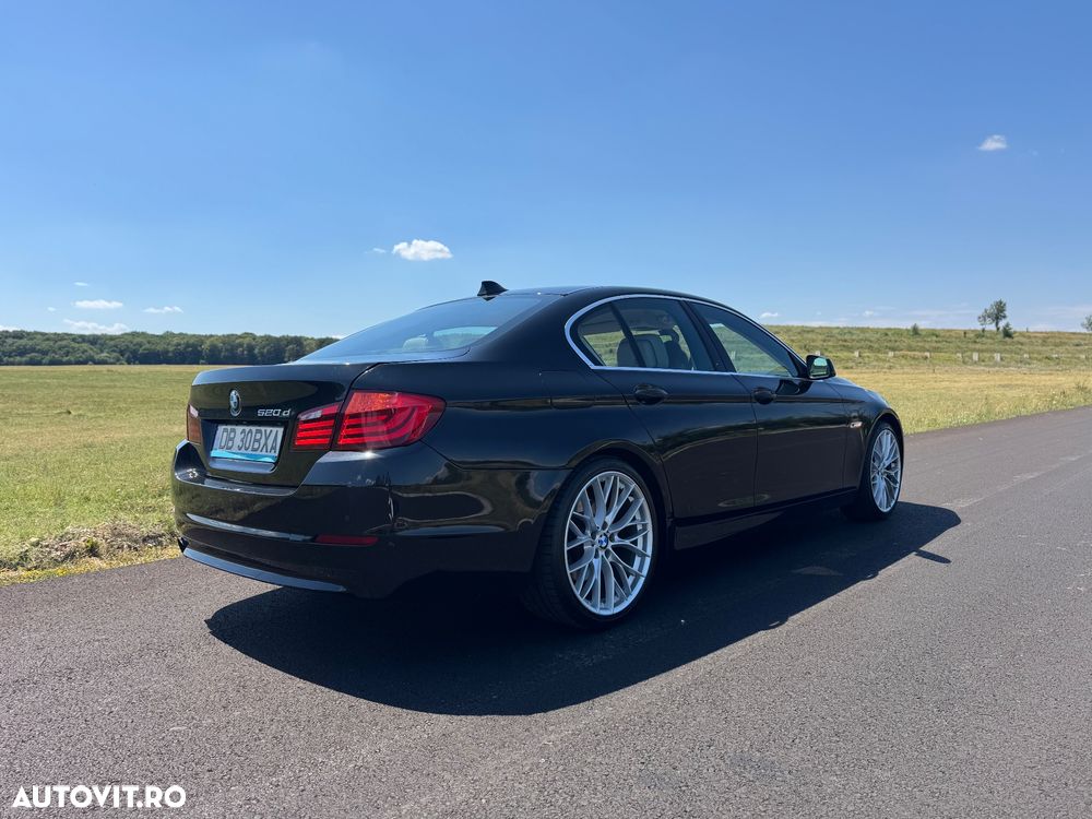 BMW Seria 5 520d - 11