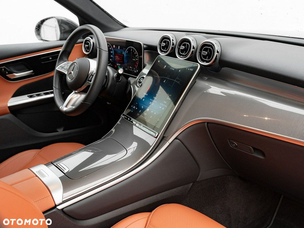 Mercedes-Benz GLC - 29