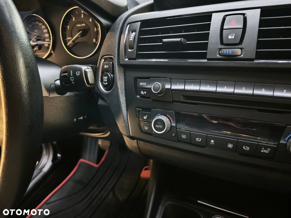BMW Seria 1 118d DPF Edition Sport - 25