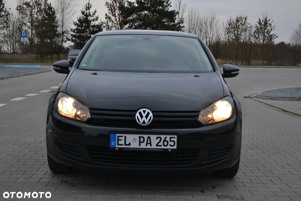 Volkswagen Golf - 22