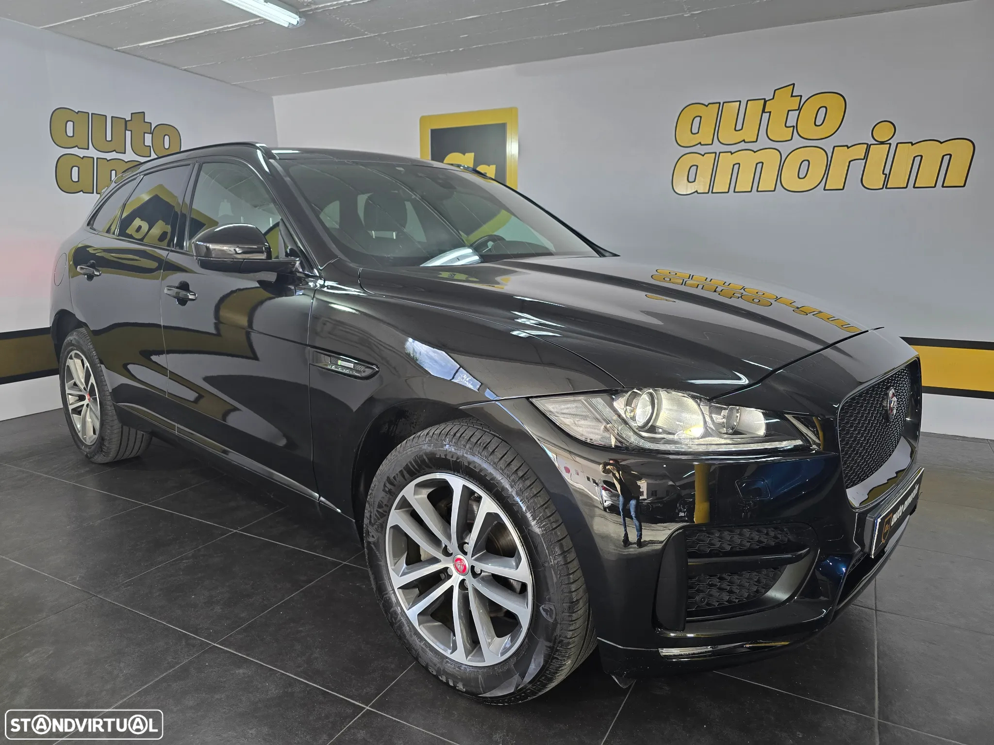 Jaguar F-Pace 2.0 i4D R-Sport Aut. - 2