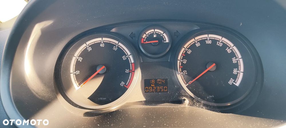 Opel Corsa 1.2 16V Cosmo - 15