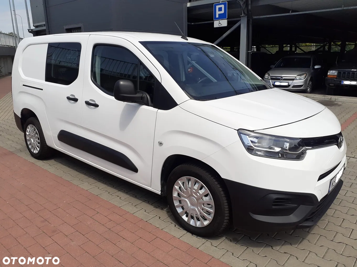 Toyota Proace City 1.5 D-4D Long 2,3t Active (bryg.) - 2