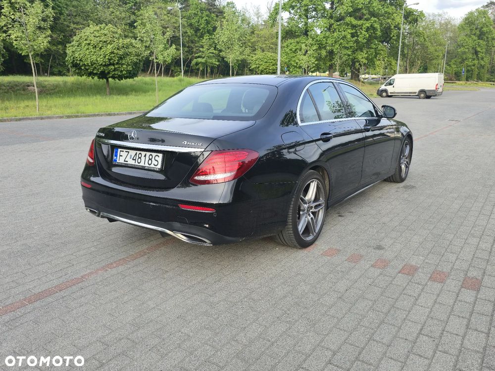 Mercedes-Benz Klasa E 220 d 4-Matic AMG - 4