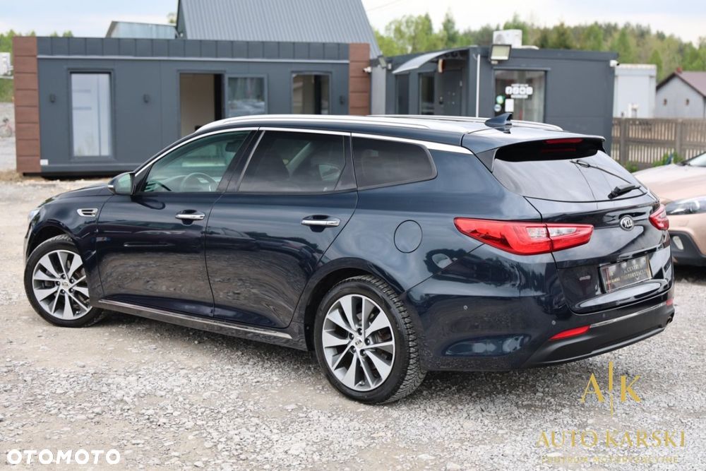 Kia Optima - 8