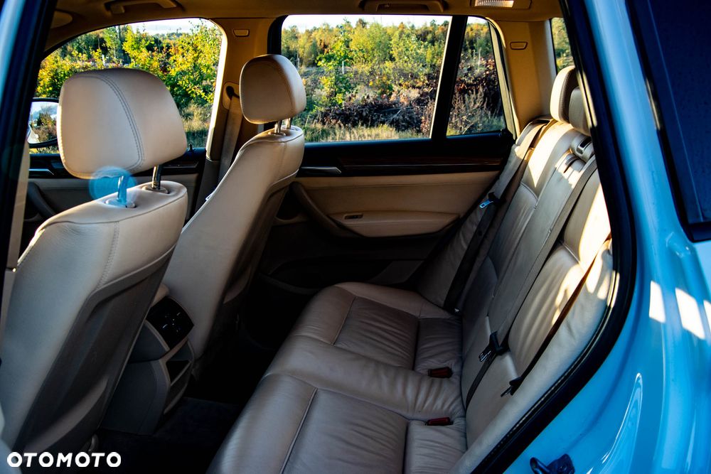 BMW X3 20i xDrive - 16