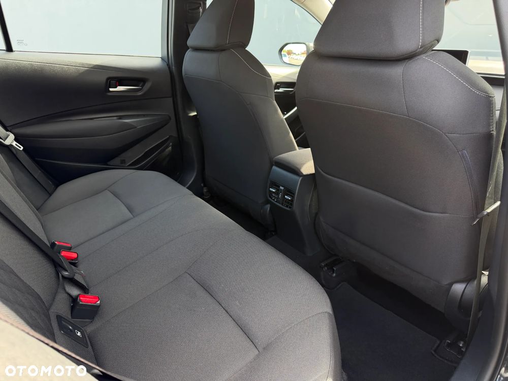 Toyota Corolla 1.5 Comfort - 26