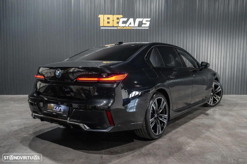BMW 750 750e xDrive Pack Desportivo M - 6