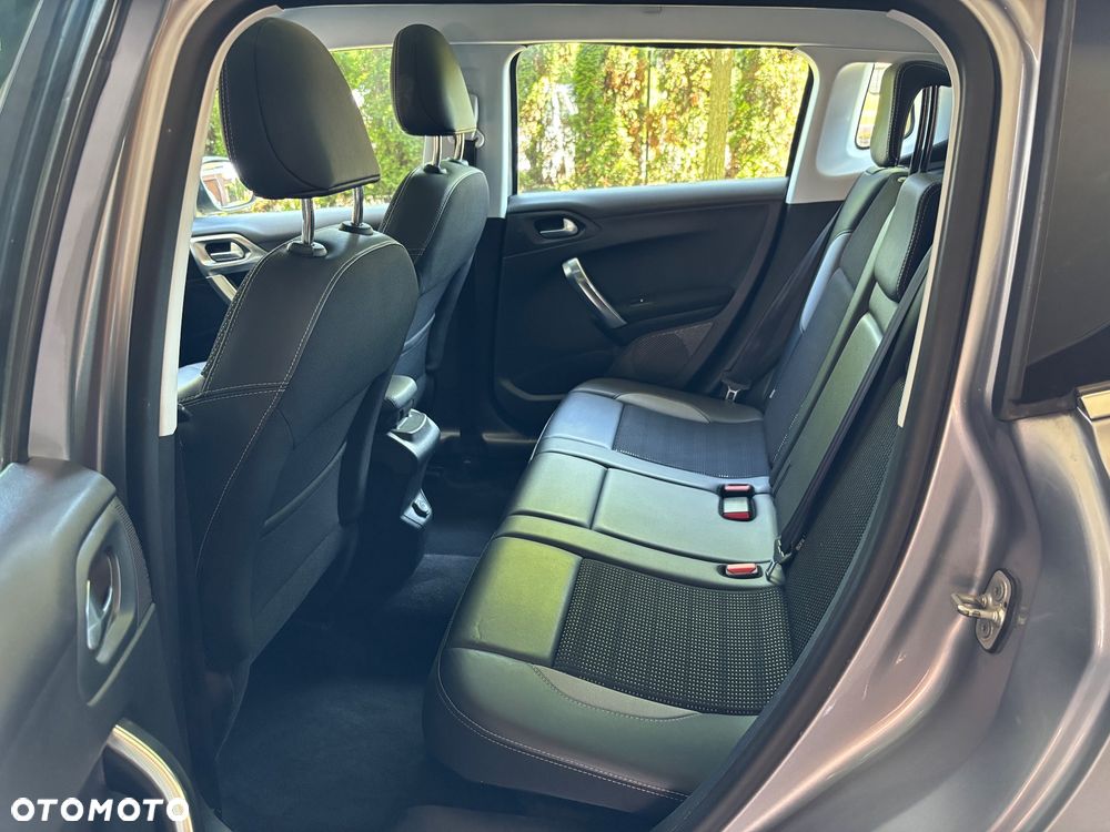 Peugeot 2008 PureTech 110 GPF Stop&Start EAT6 Allure - 13