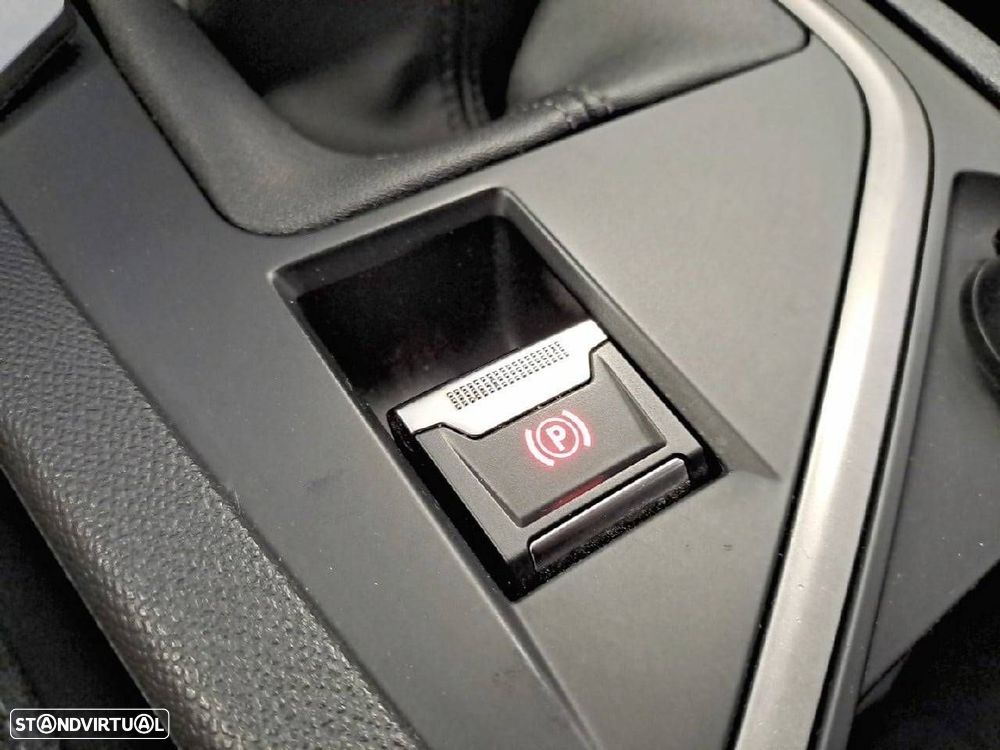 Peugeot 308 1.2 PureTech Allure Pack - 25