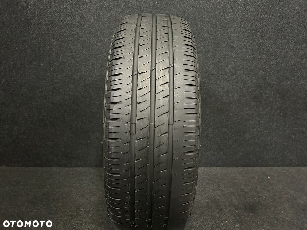 Hankook Vantra LT 205/65/16C 107/105T 1szt. - 1