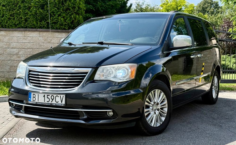 Chrysler Town & Country 3.6 Limited - 7