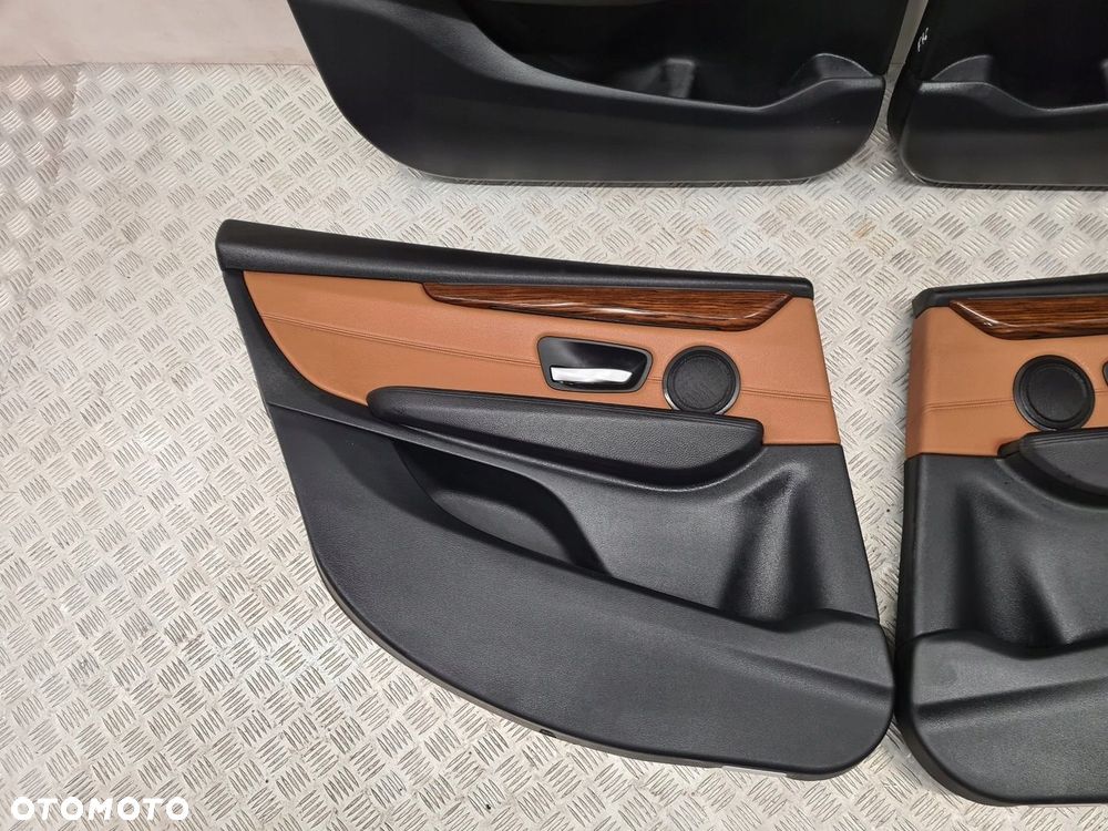 BMW F46 BOCZKI TAPICERKA DRZWI KOMPLET - 5