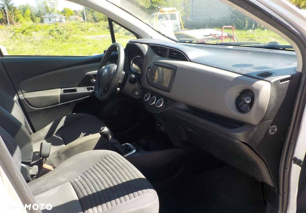 Toyota Yaris - 14