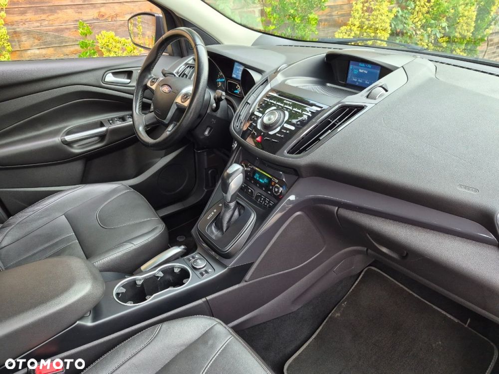 Ford Kuga - 37