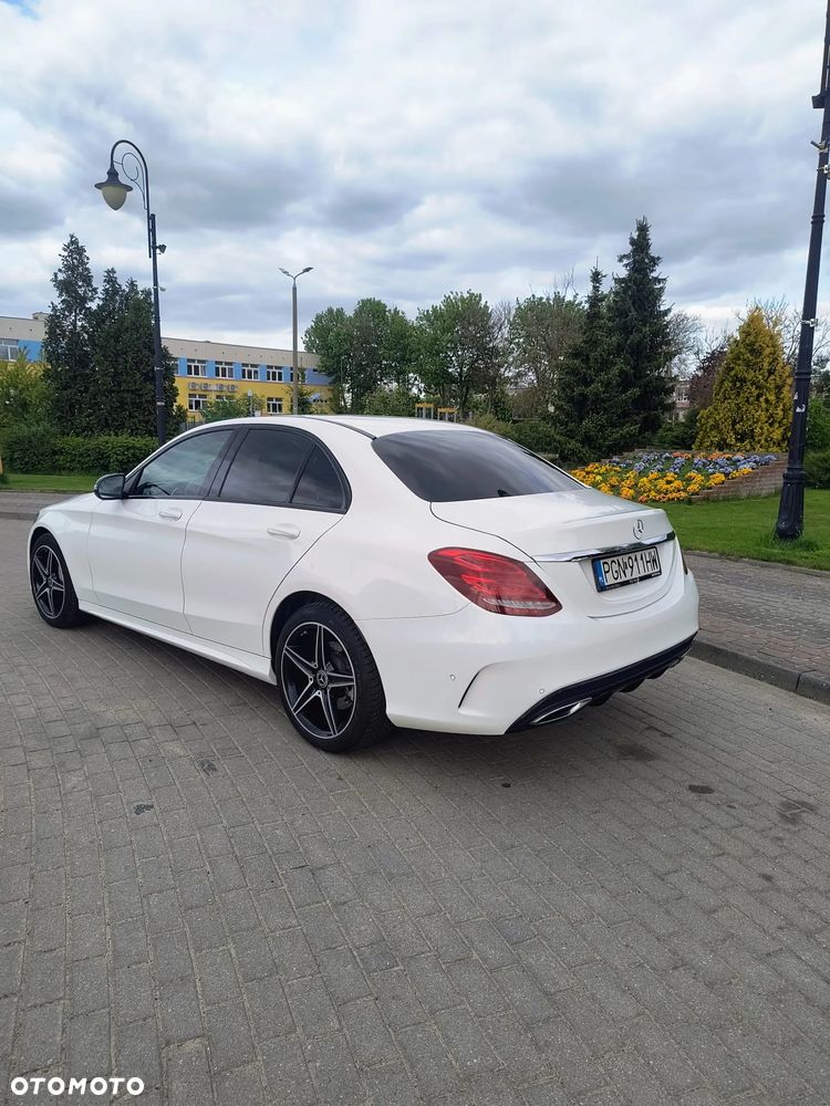 Mercedes-Benz Klasa C - 22