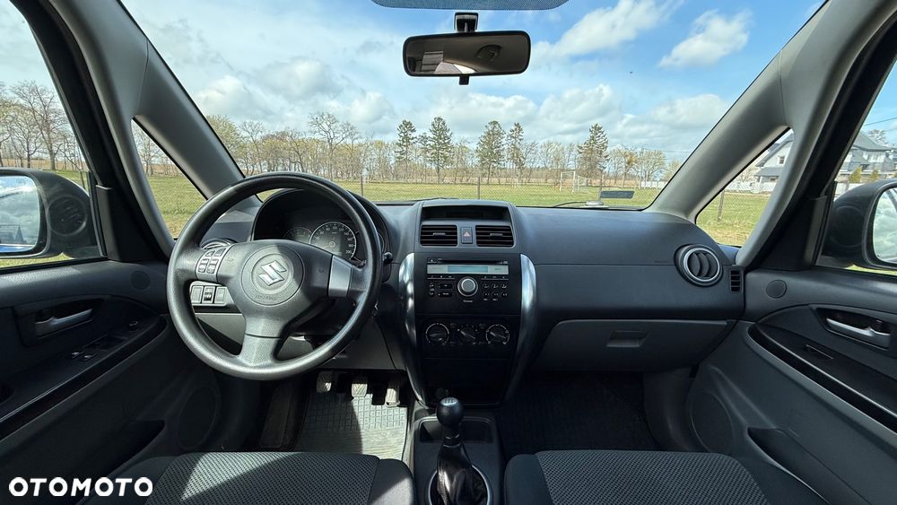 Suzuki SX4 - 8