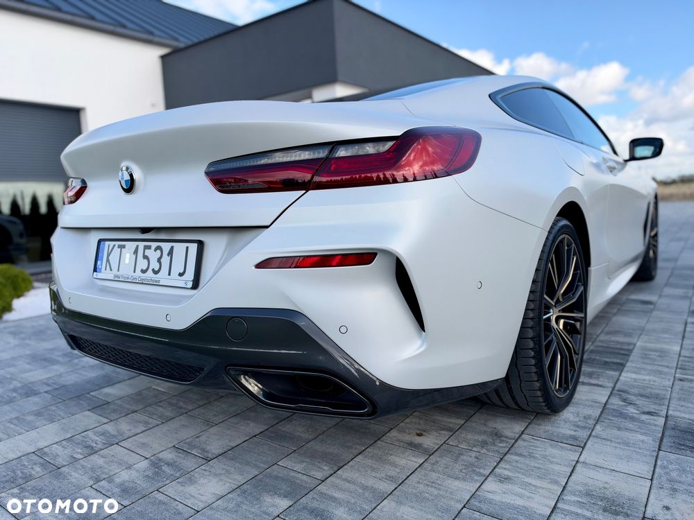 BMW Seria 8 840d xDrive mHEV - 16