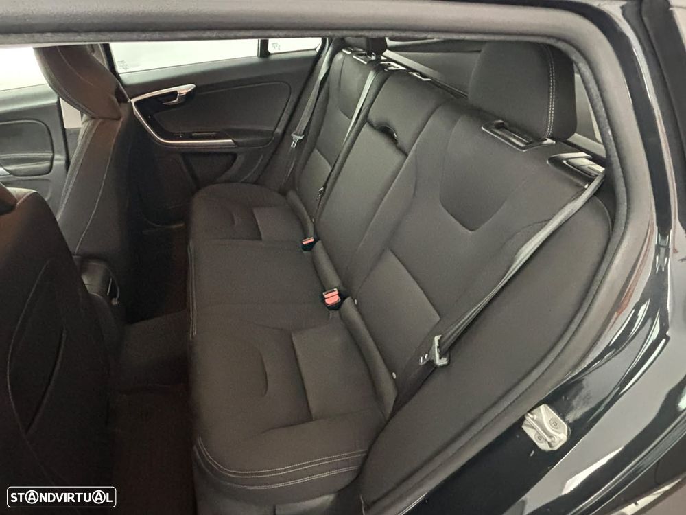 Volvo V60 - 14