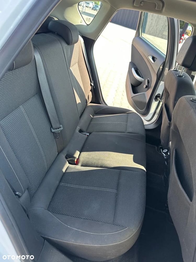 Opel Astra 1.6 - 10