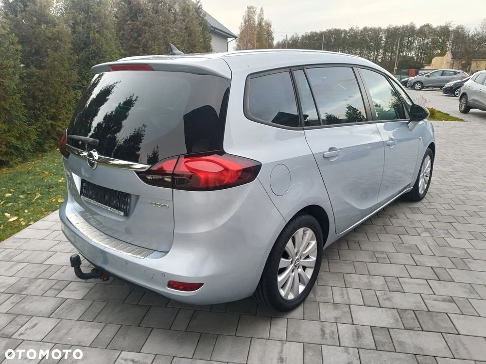 Opel Zafira - 15