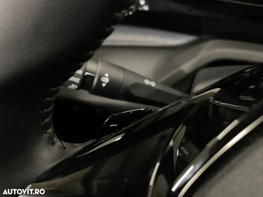 Peugeot 308 1.6L 180 EAT8 PHEV Allure - 26