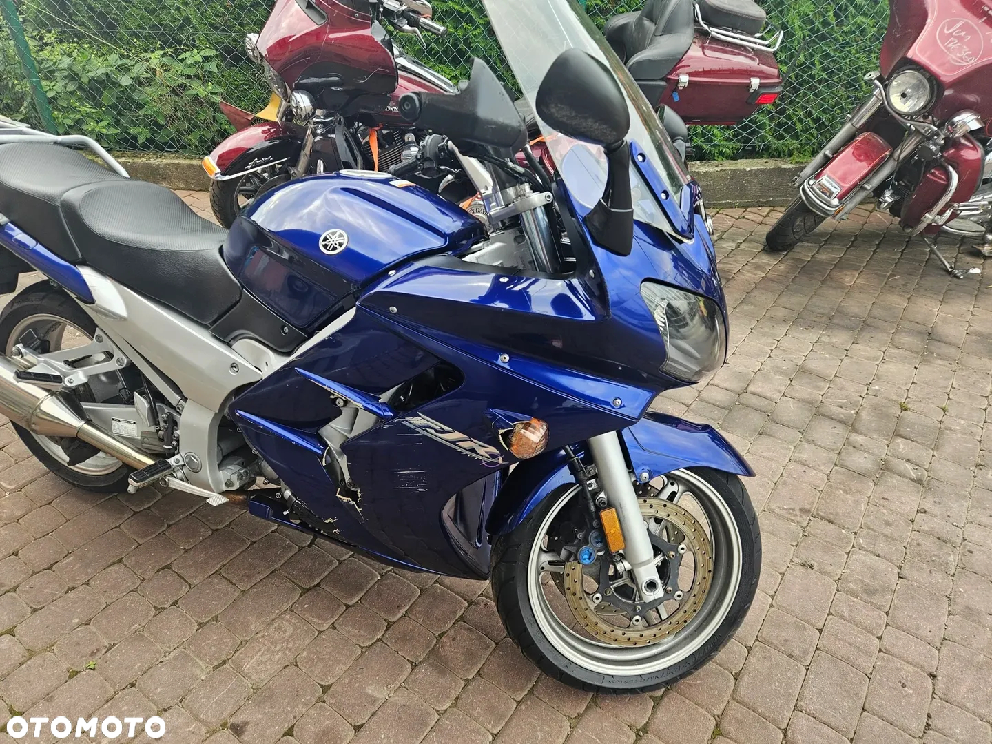 Yamaha FJR - 2