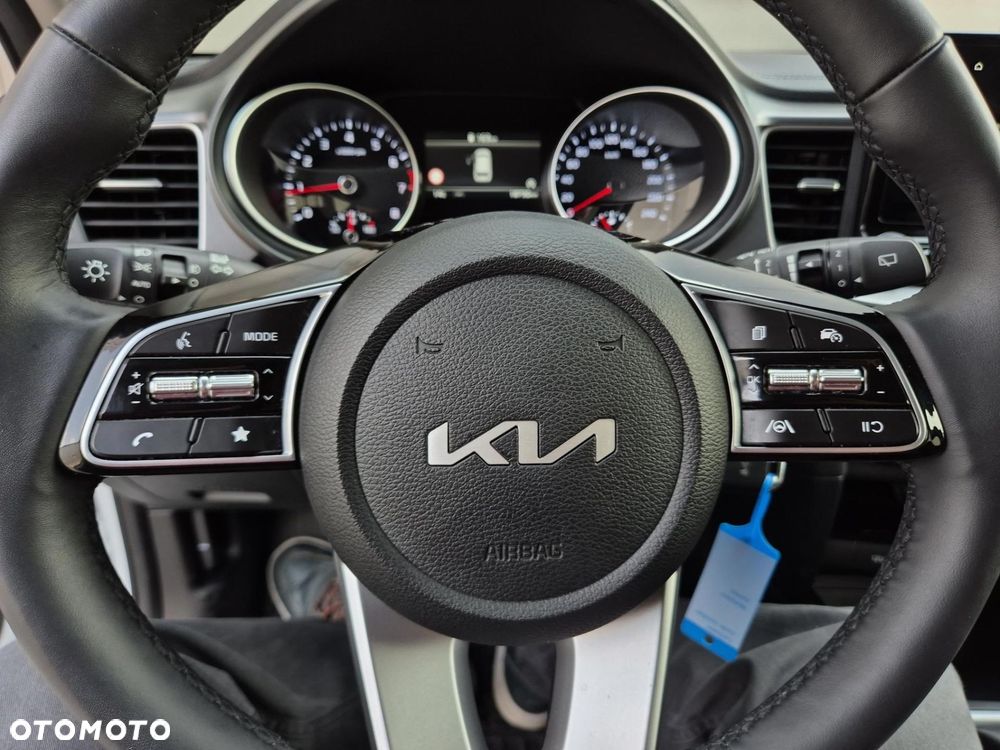 Kia Ceed - 24
