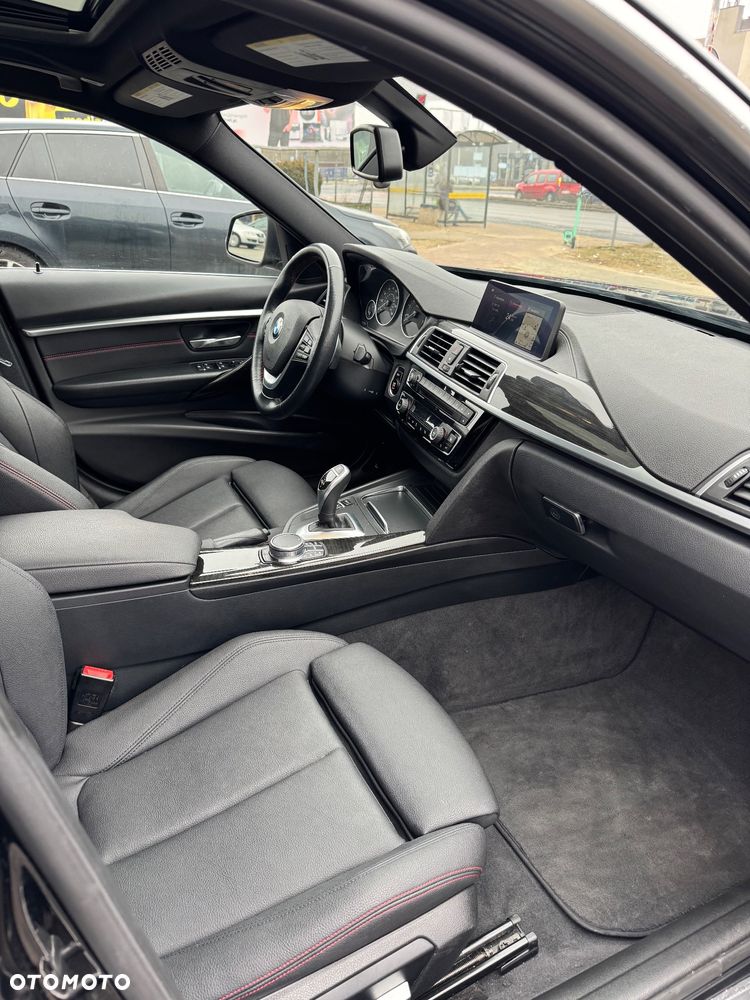 BMW Seria 3 330i xDrive Edition Luxury Line Purity - 19