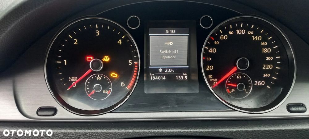 Volkswagen Passat 2.0 TDI DPF Sportline - 23