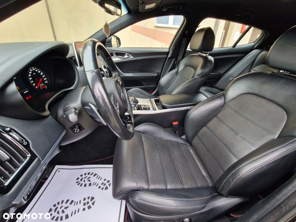 Kia Stinger 2.2 CRDI GT Line - 18