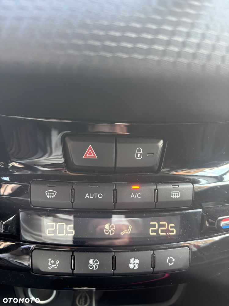 Peugeot 2008 - 9