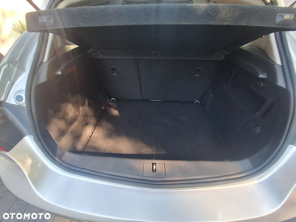 Opel Astra - 12