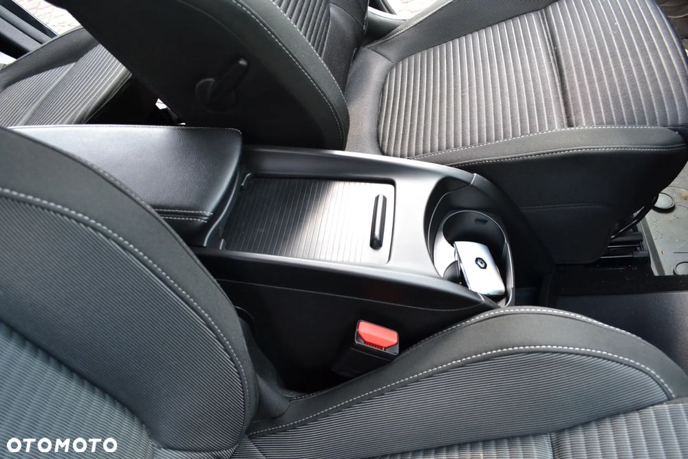 Renault Scenic ENERGY TCe 130 INTENS - 27