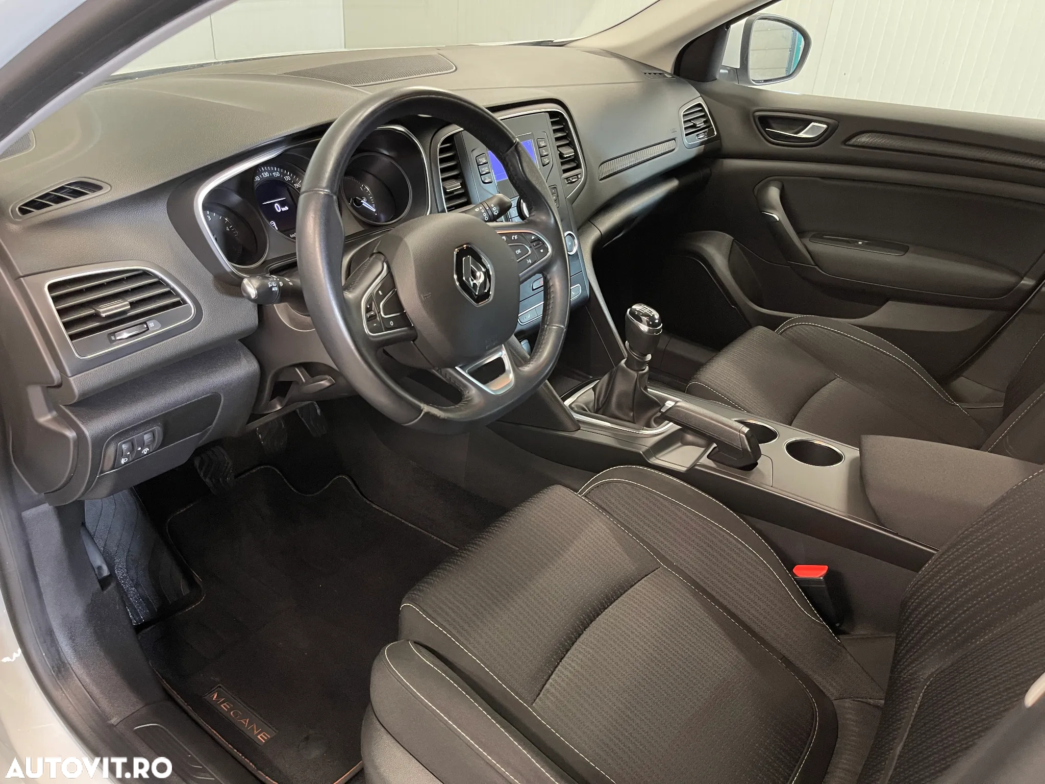 Renault Megane Blue dCi 116 Zen - 5