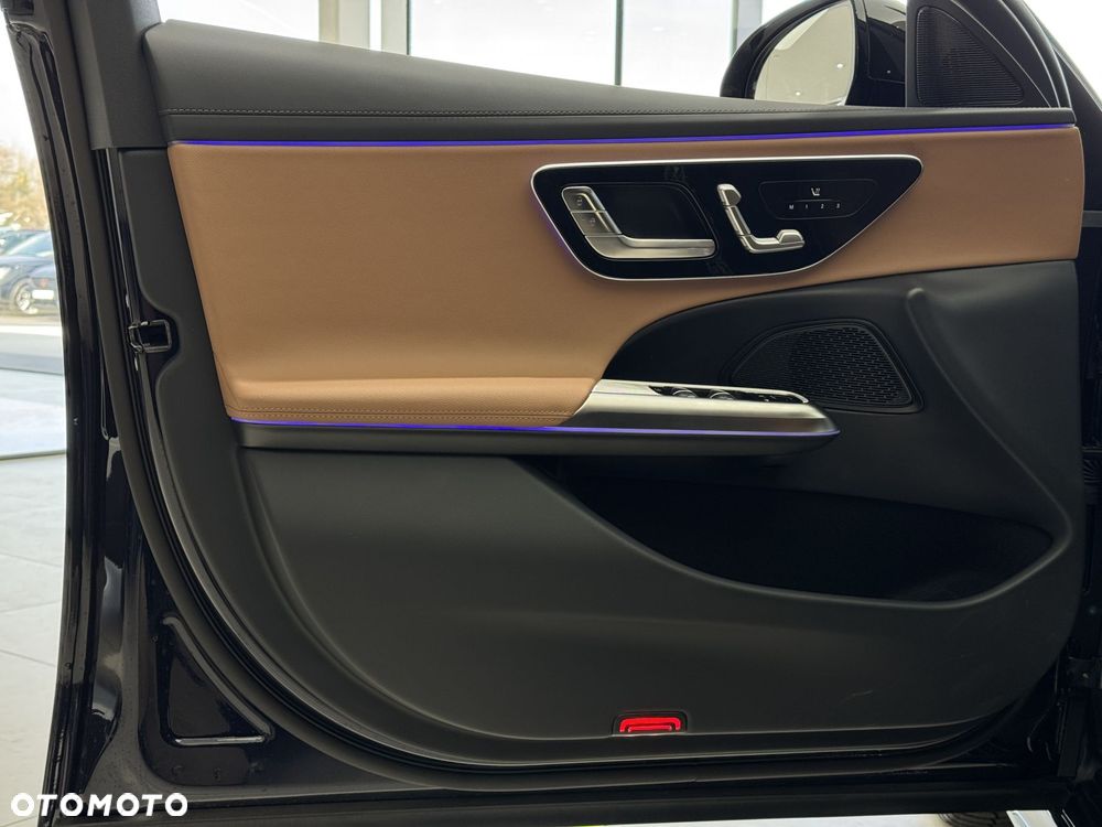 Mercedes-Benz Klasa E - 12