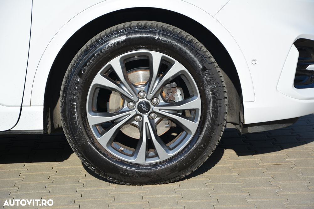 Ford Kuga 2.5 Duratec FHEV ST-LINE - 31