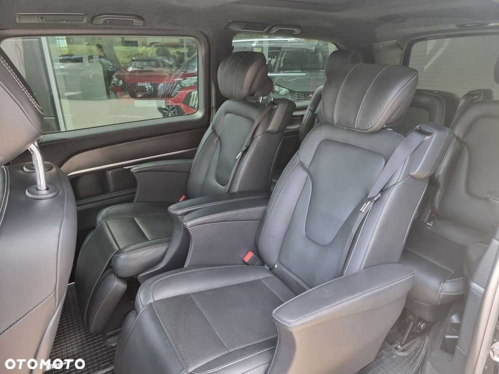Mercedes-Benz Klasa V 300 d 4-Matic Exclusive 9G-Tronic (d³ugi) - 22