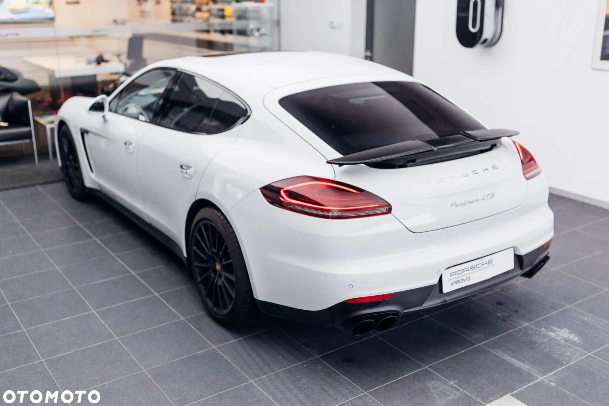 Porsche Panamera GTS - 11