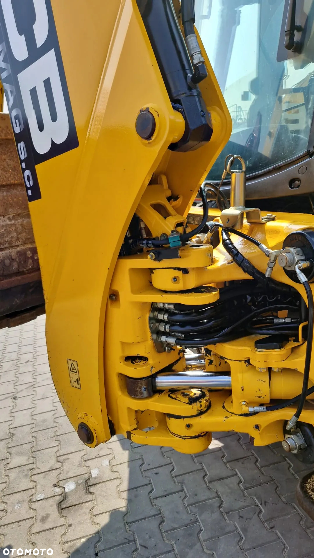 JCB 4CX - 7