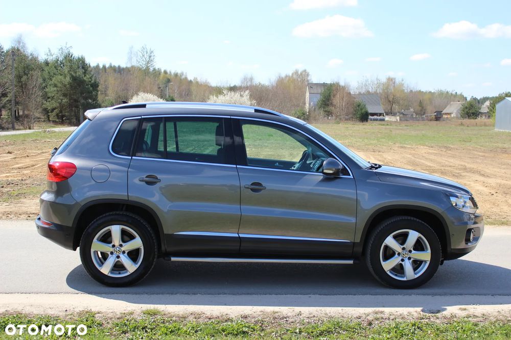 Volkswagen Tiguan 2.0 TDI DPF 4Motion BlueMotion Technology Lounge Sport & Style - 9